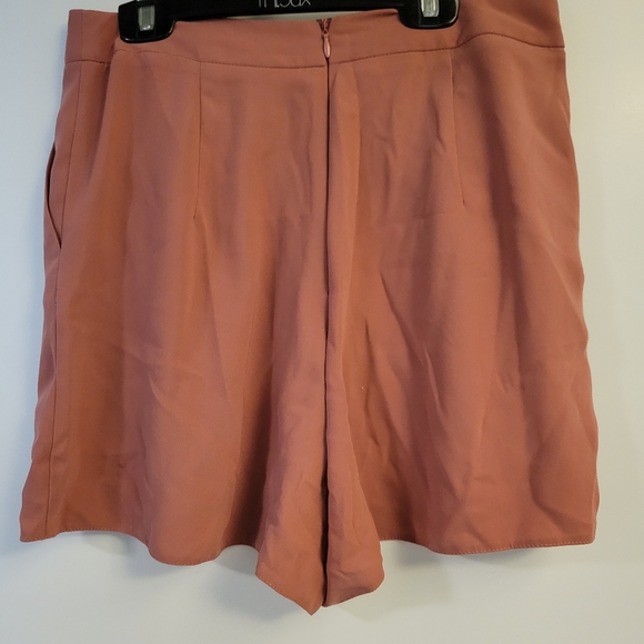 TOPSHOP | BNWOT Shorts - Picture 3 of 3